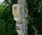 счетчик на столбе на улице