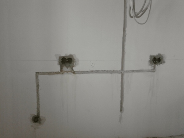 эл монтаж - в квартире кухня-столовая провода в стенах - Фото273.jpg