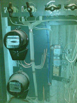 1500 рублей в месяц за свет - 26022011