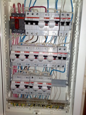 Не работает кнопка ТЕСТ на автомате - 250320111048.jpg