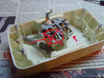 Крепление провода в розетке без болтов? - untitled