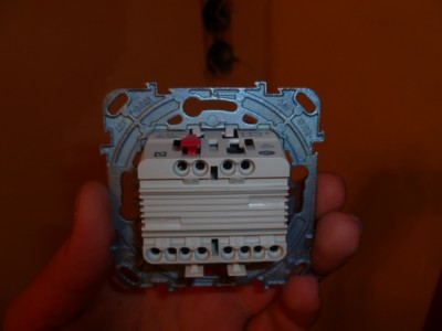 вот выключатель купил новый - P1000757.JPG