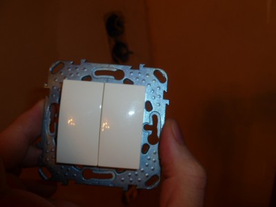 вот выключатель купил новый - P1000758.JPG