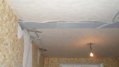 Электромонтаж в квартире - разводка по потолку - SAM_0307 (2).jpg