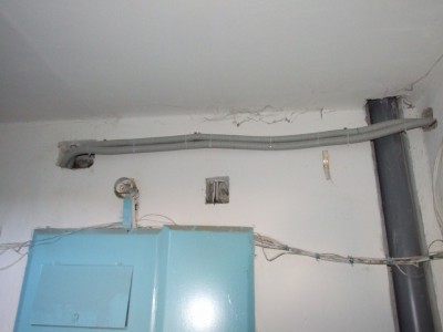 Проводка в подъезде от щитка в квартиру - DSCF9442.JPG