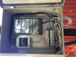 Электрощиток на улице - image